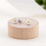 Earrings White - yellow Chamomile - UmaUmi